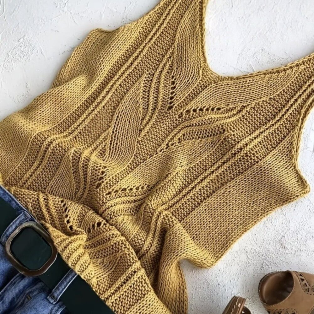 Sleeveless Knit top